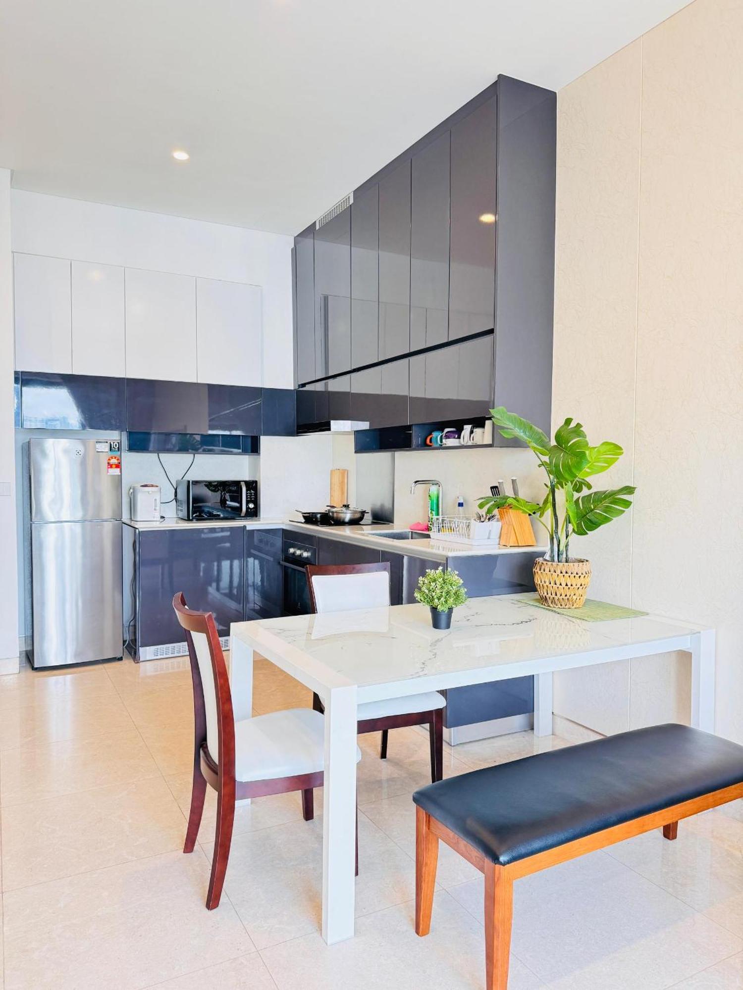 Lucentia Residence Has An Amazing Pool Kuala Lumpur Luaran gambar